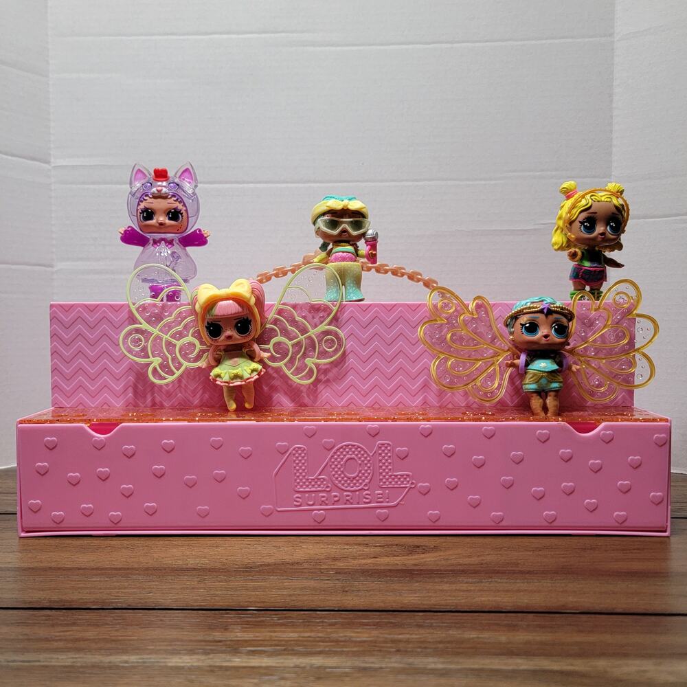 LOL Surprise Carrying Case + Set of 5 LOL Dolls (NEW)
